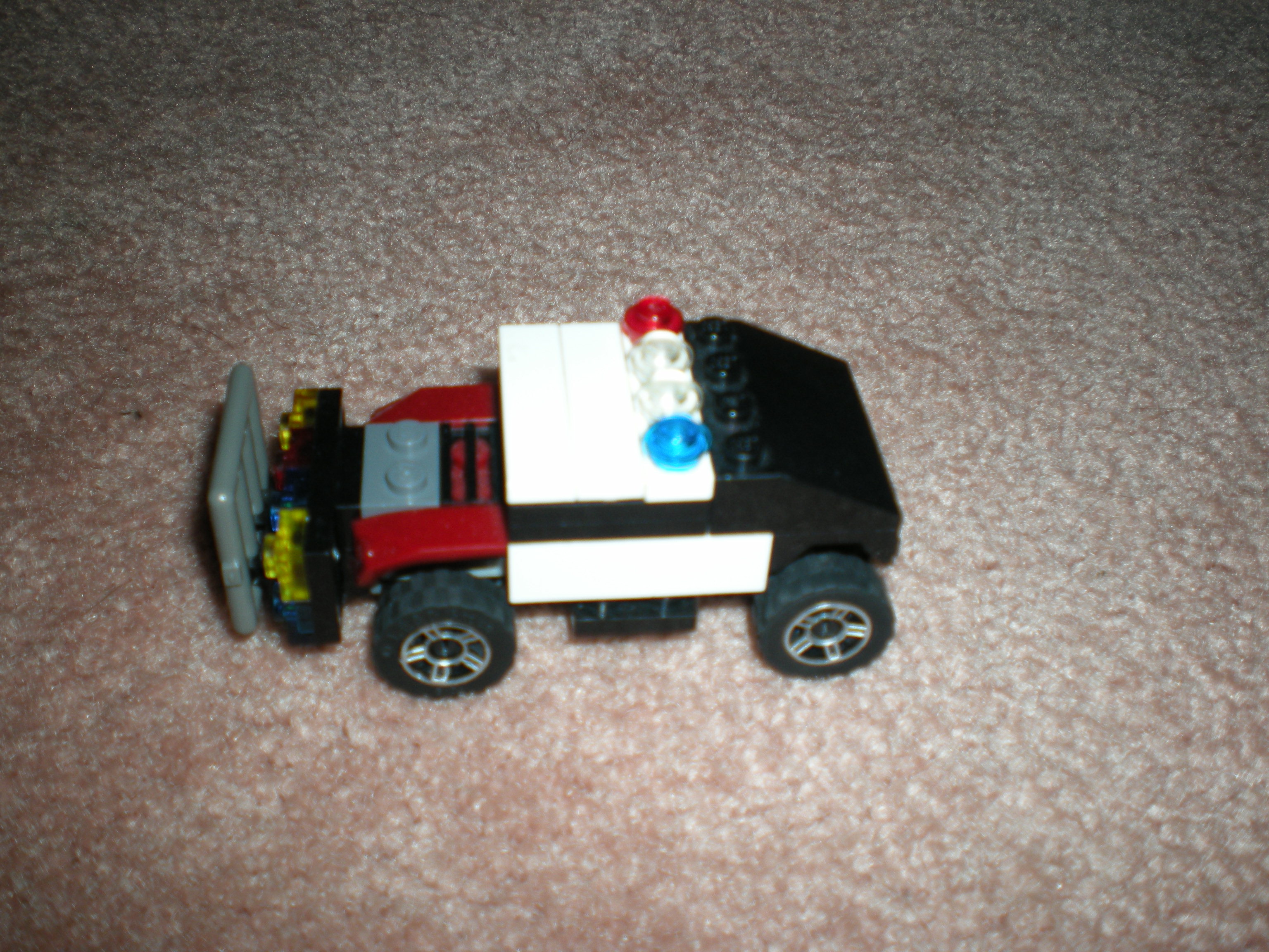city_police_suv_side_view.jpg