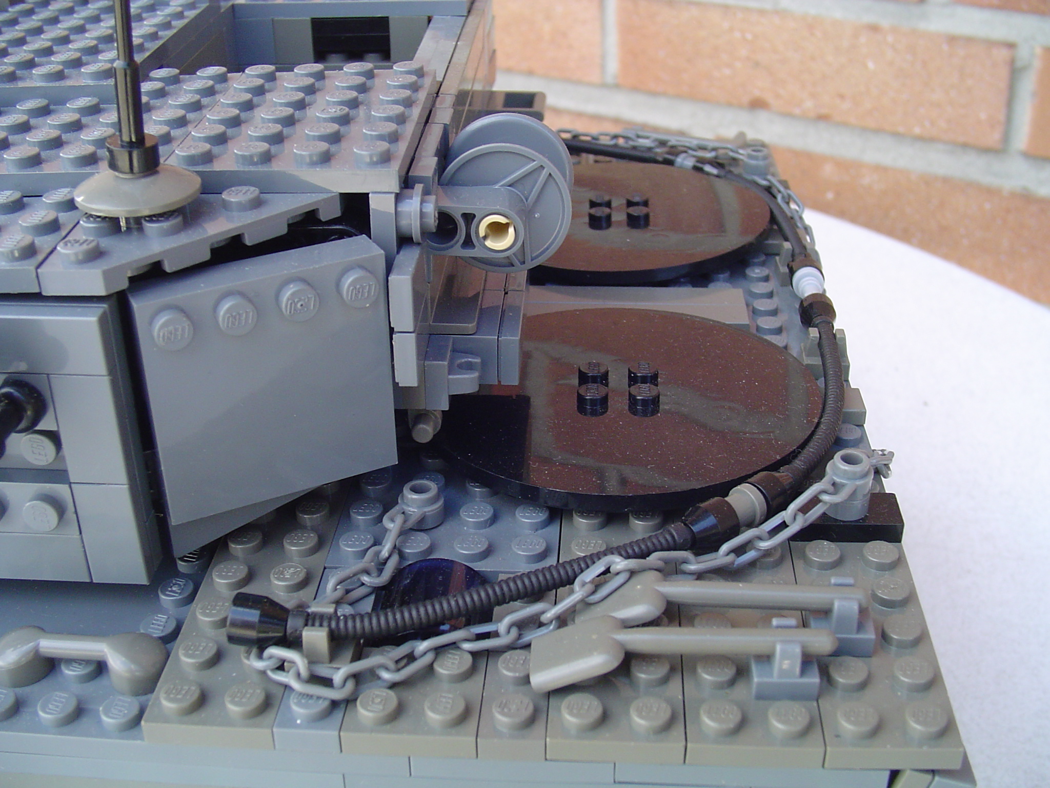 leo1984.jpg