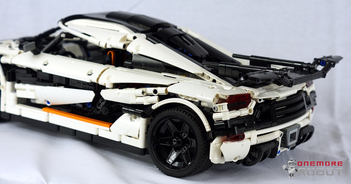 koenigsegg_one1.3.jpg