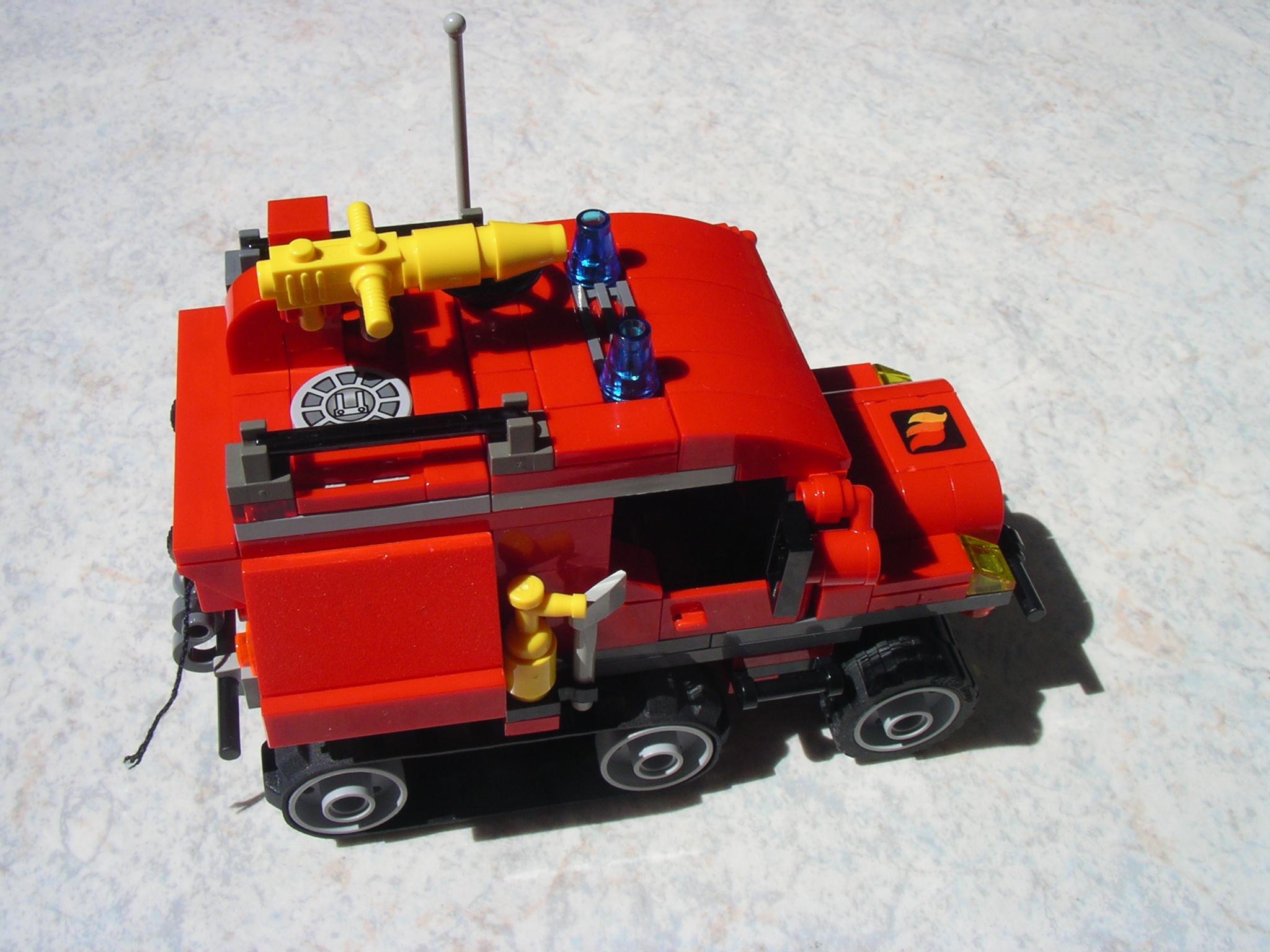 multipurpose_firefighting_truck_side.jpg