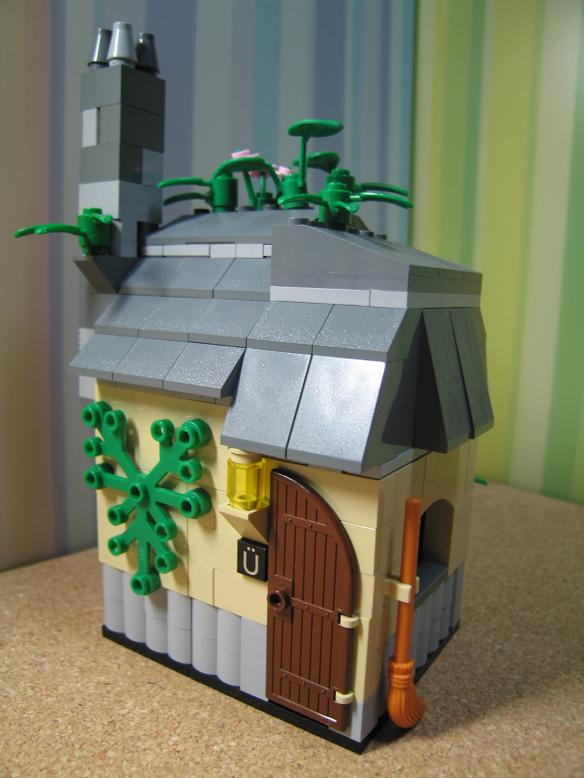 little_house001.jpg