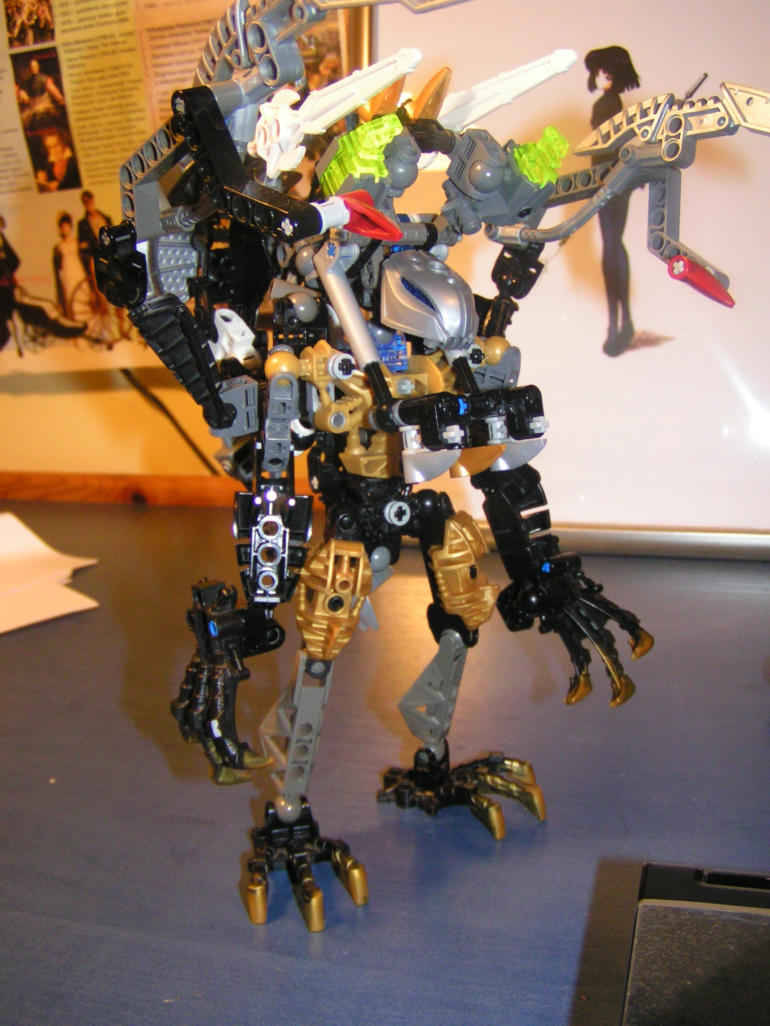 longclaw_-_robot_mode.jpg