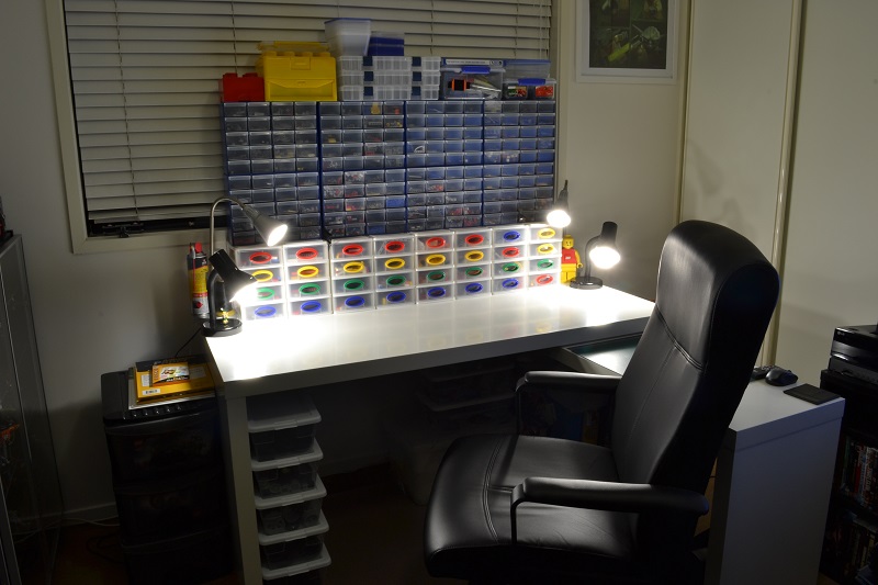 clean_desk.jpg