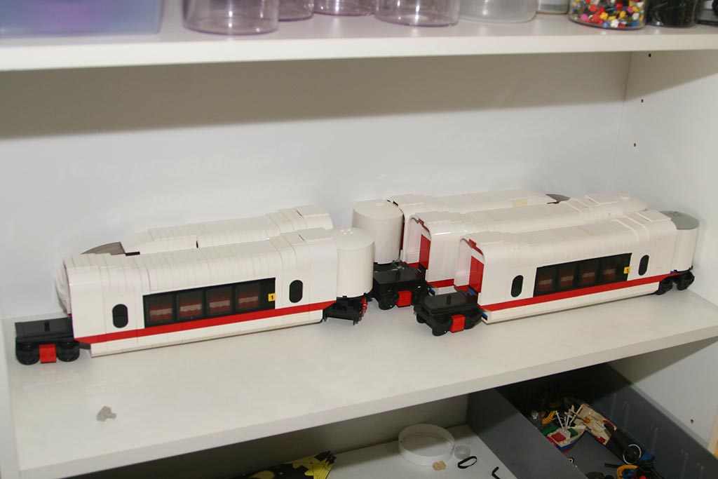 trains01.jpg