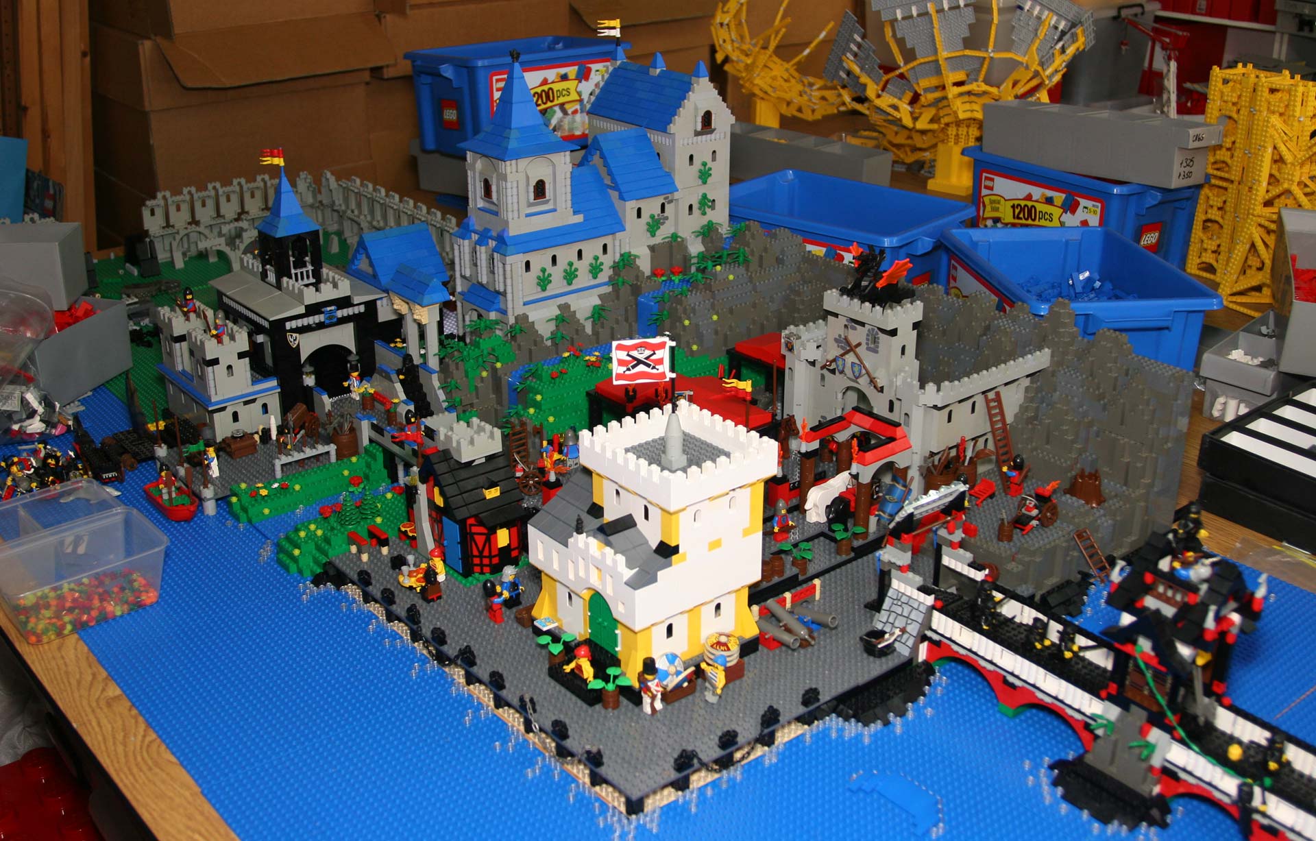 14castle.jpg