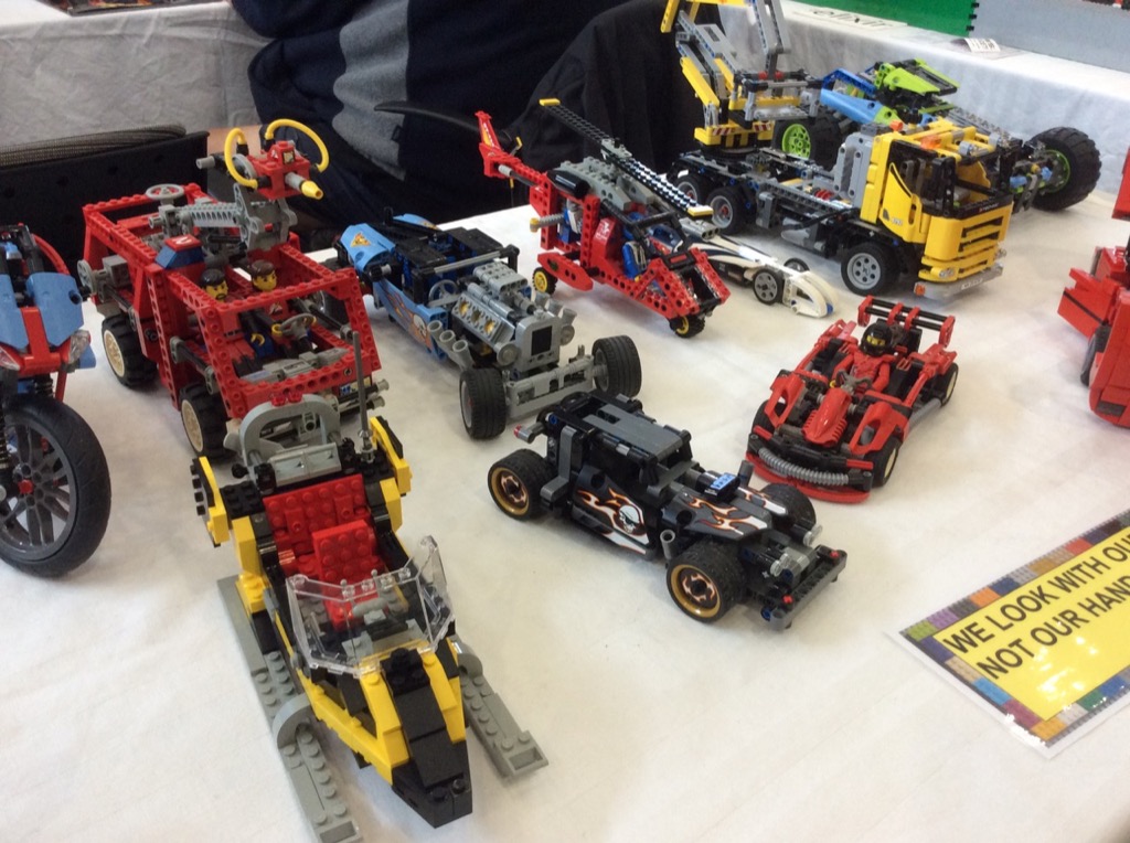technic-modelteam3.jpg