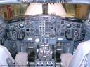 737-200cockpit.jpg