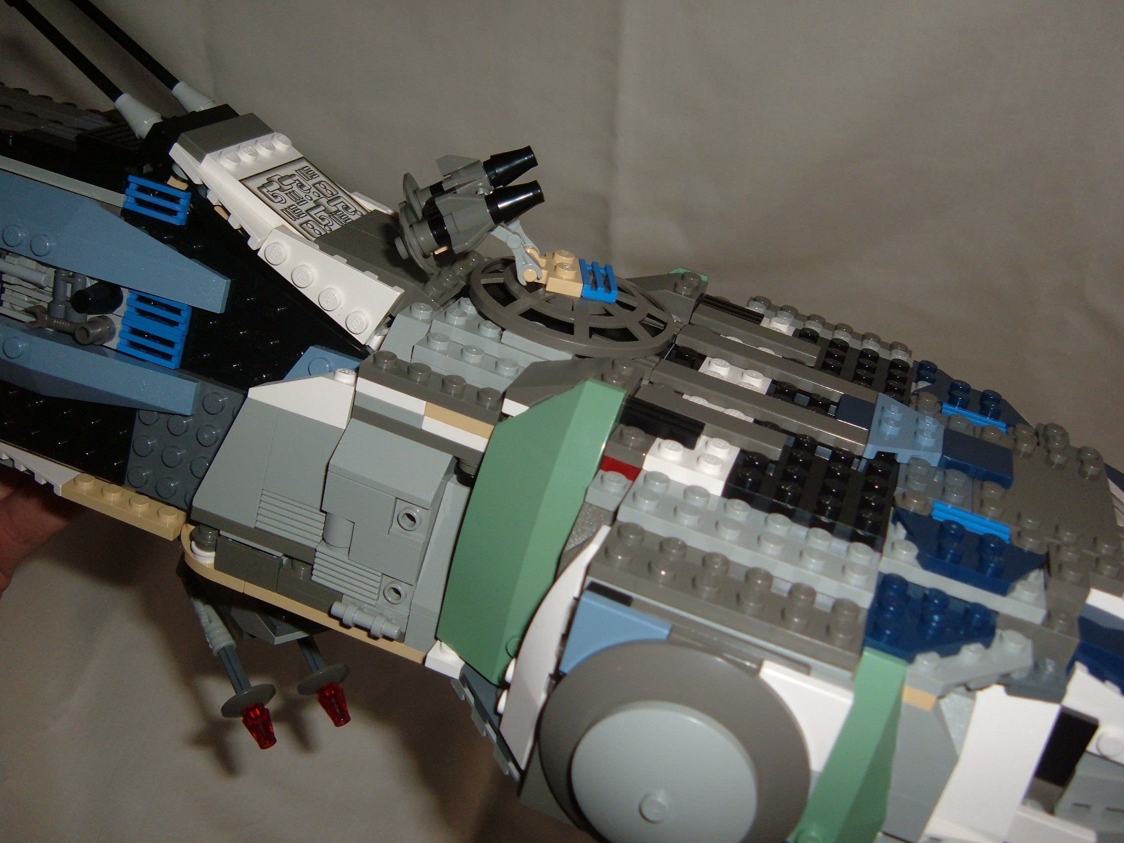lego_space_vessel_015.jpg