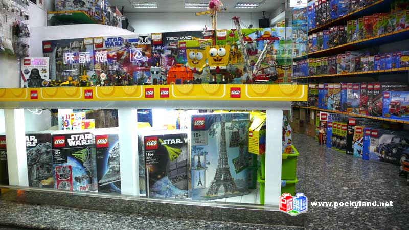 lego_store02.jpg