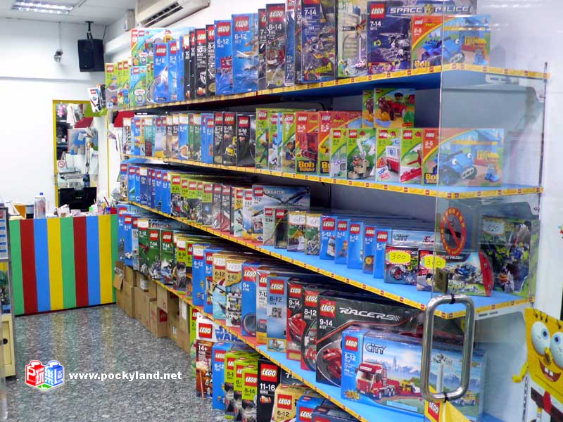lego_store05.jpg