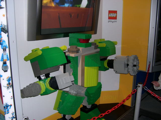 09_mega-mini-mecha.jpg
