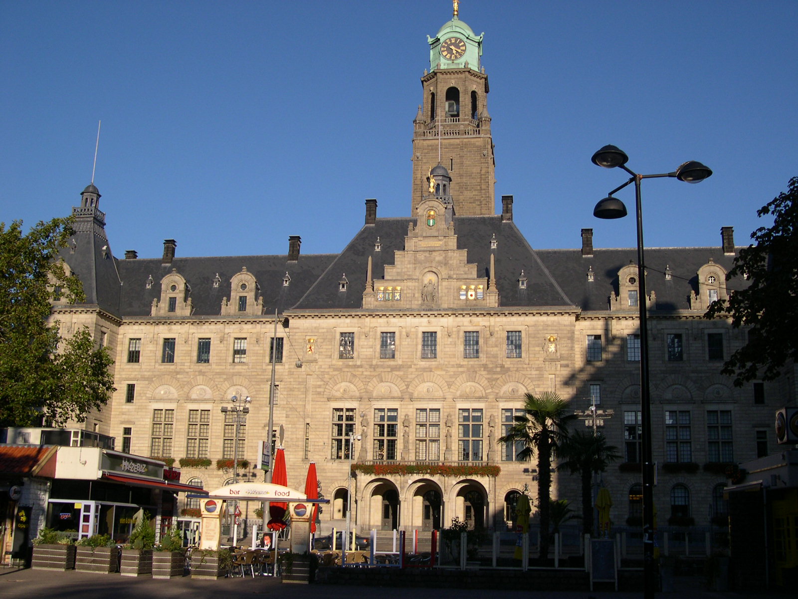 05_city_hall.jpg