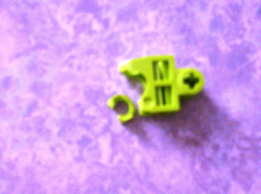 broken_pieces_005.jpg