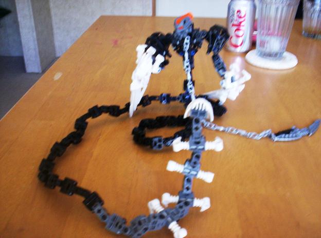 bionicle_hollow_2_007.jpg