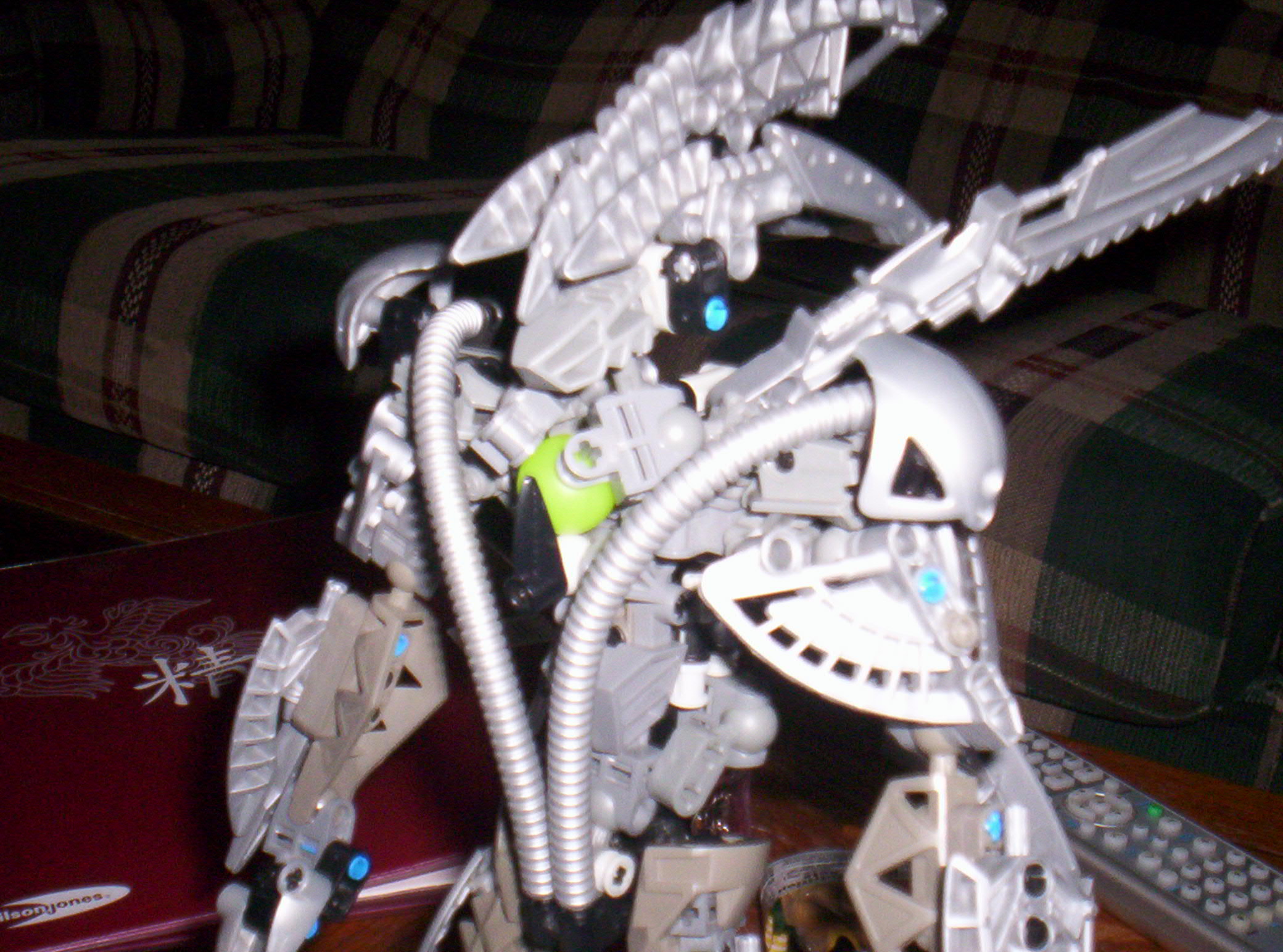 weapon_005.jpg