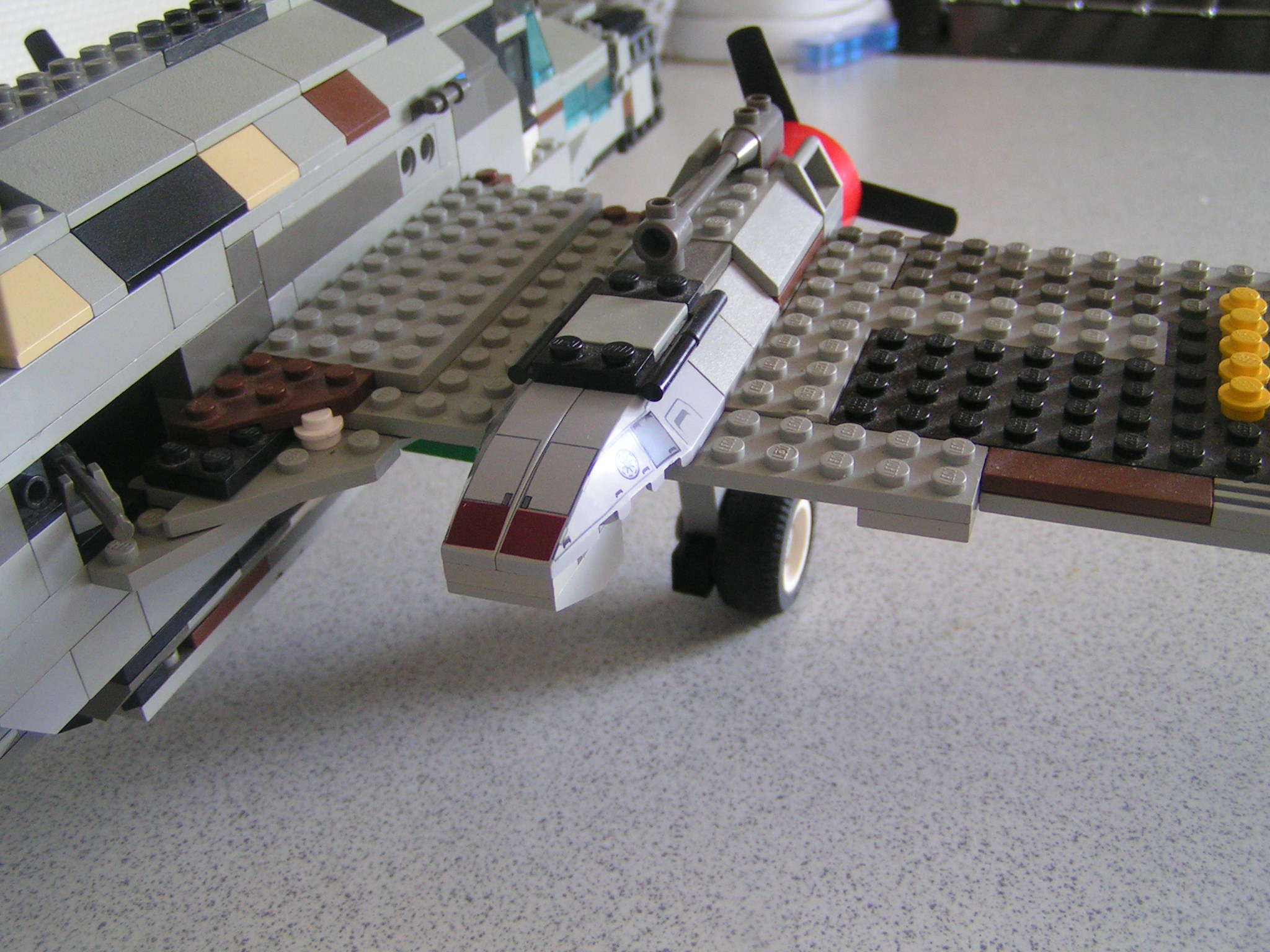 lego_bombefly_276.jpg