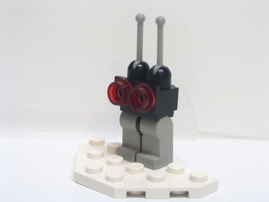 antennaed_pantsbot.jpg