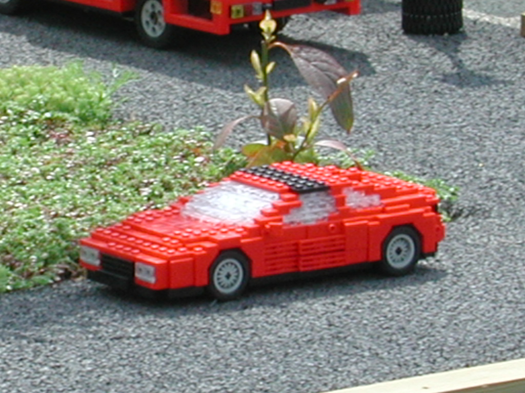 ferrari1.jpg
