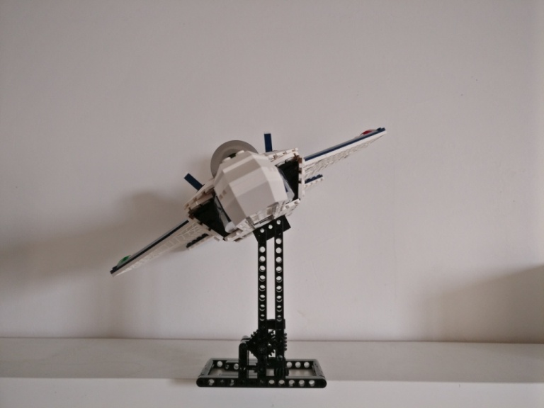 jet_front_2.jpg
