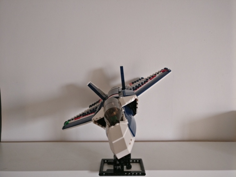 jet_top_2.jpg