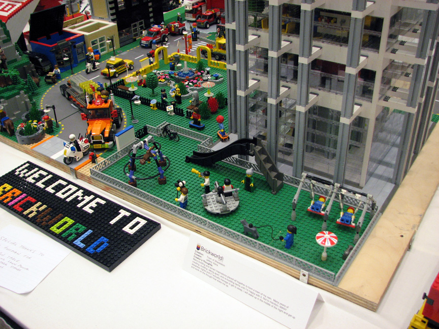 brickworld2032.jpg