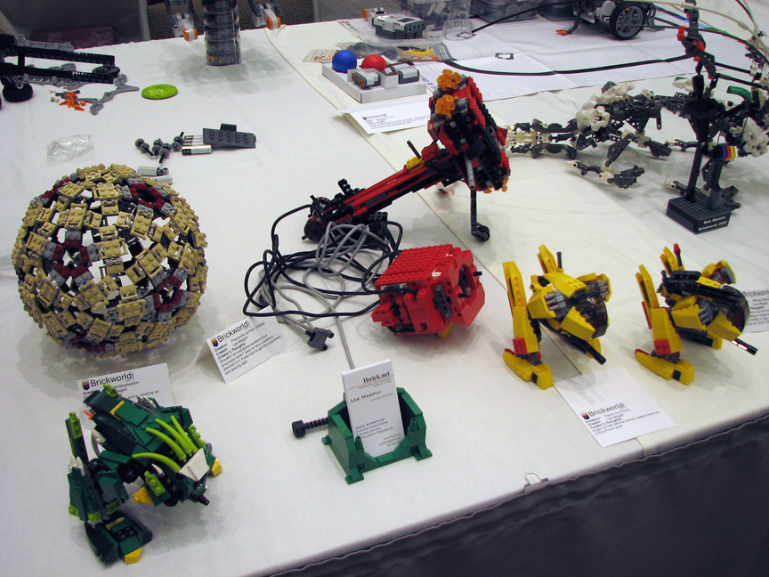 brickworld2051.jpg