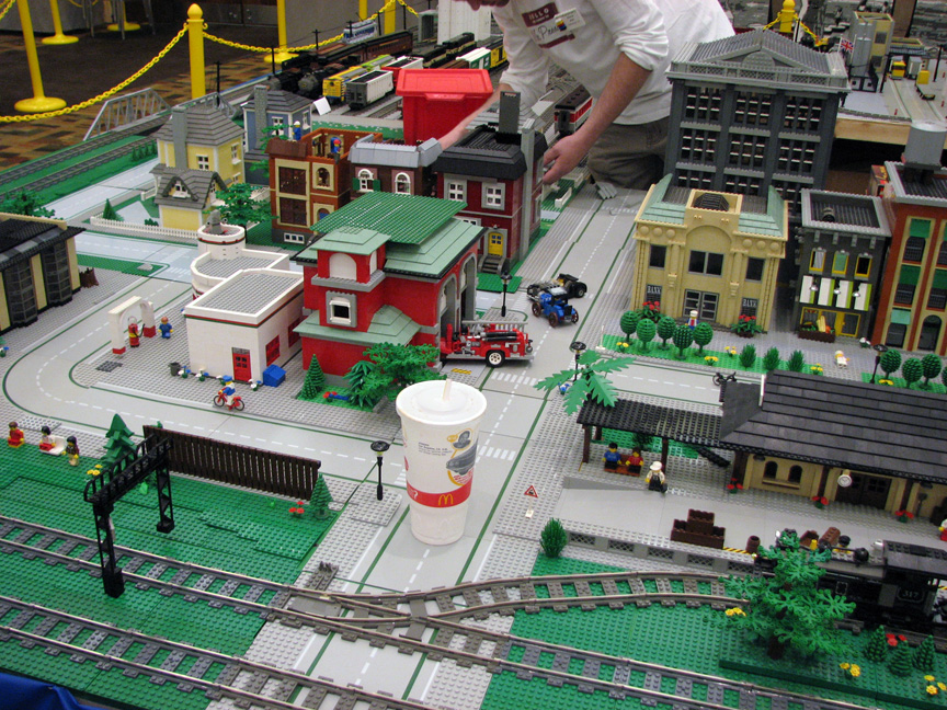 brickworldindylug1469.jpg