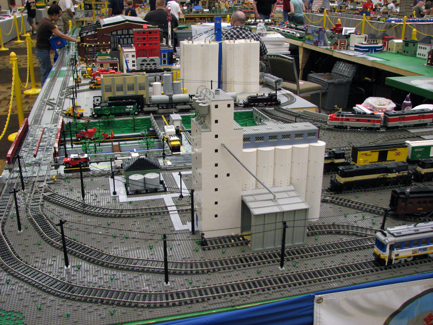 brickworldindylug1472.jpg