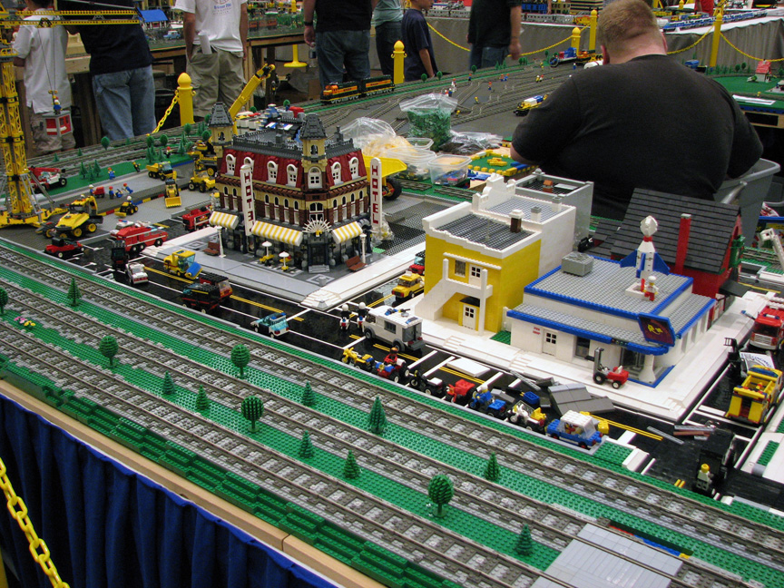 brickworldindylug1476.jpg