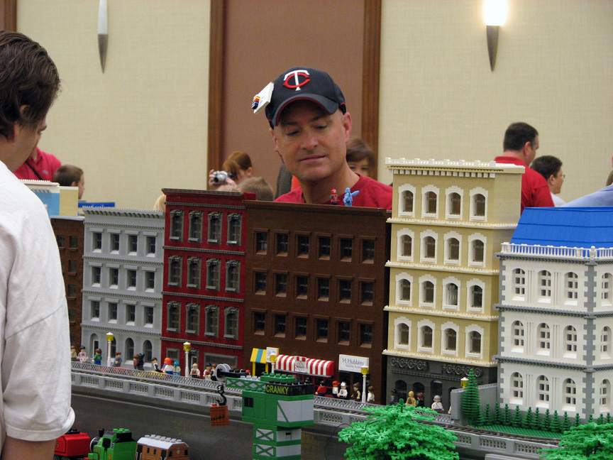 brickworldpeople2145.jpg