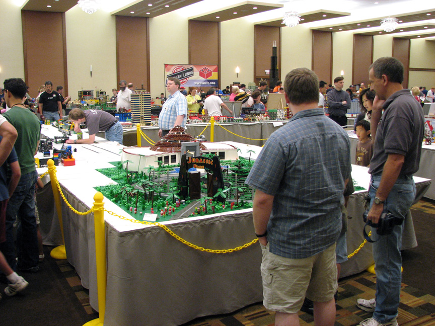 brickworldpeople2183.jpg