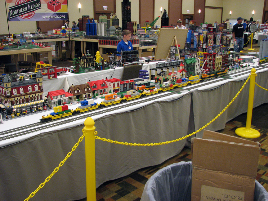 brickworldtrain1429.jpg