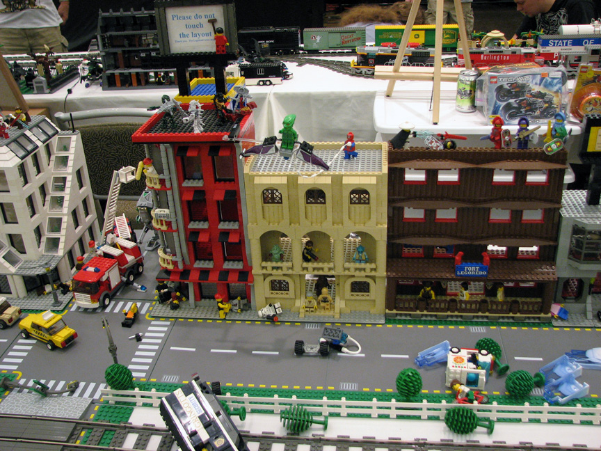 brickworldtrain1940.jpg