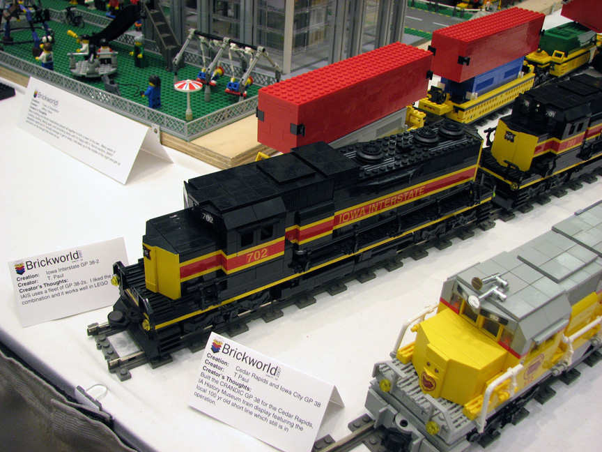 brickworldtrain2033.jpg