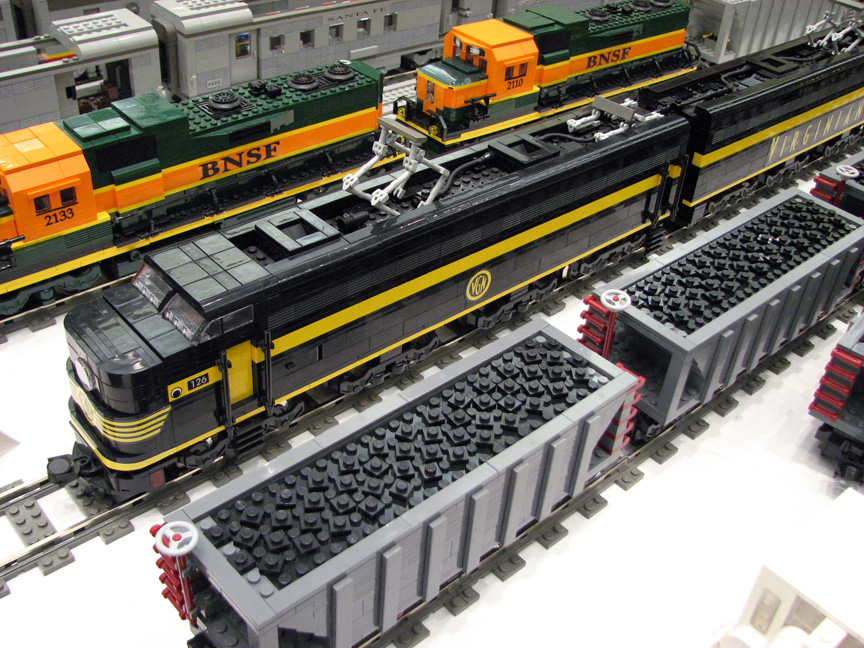 brickworldtrain2039.jpg
