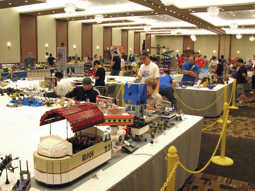 brickworld1418.jpg