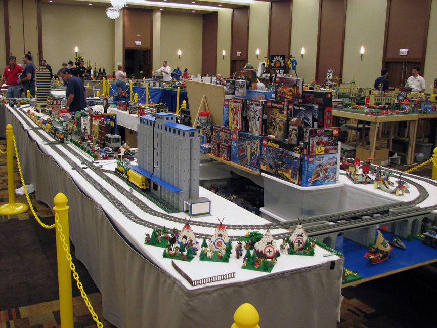 brickworld1430.jpg