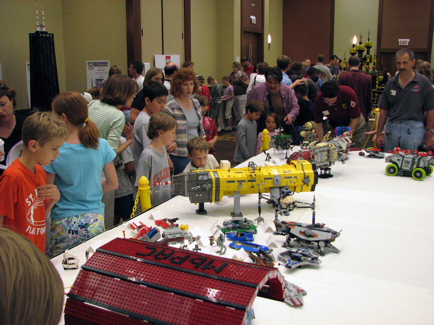 brickworld1537.jpg
