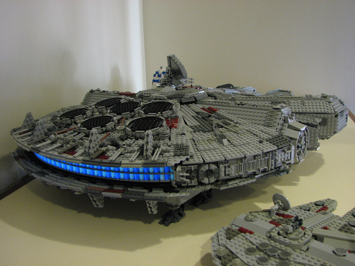 falconblacklight.jpg