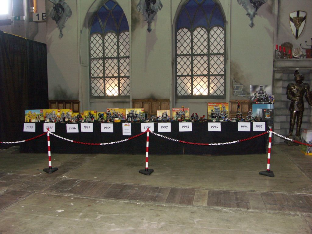 castle-set-display-1.jpg