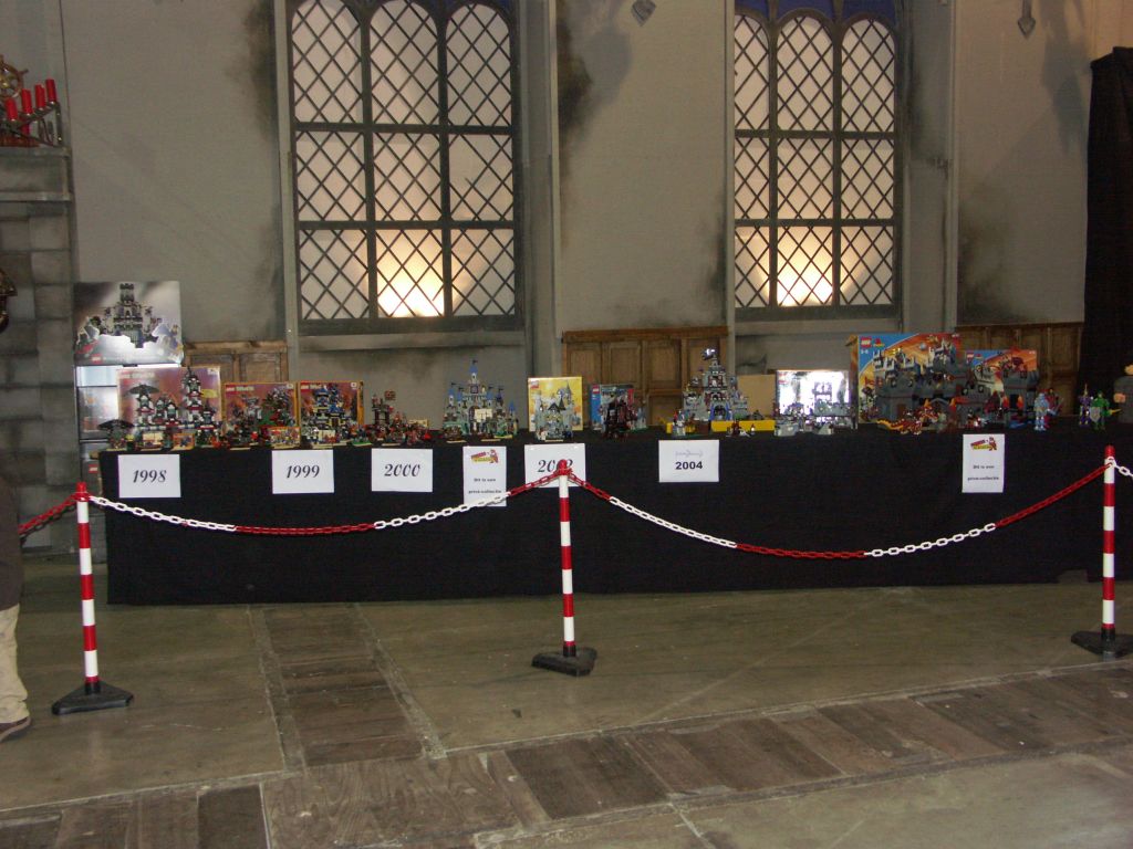 castle-set-display-2.jpg