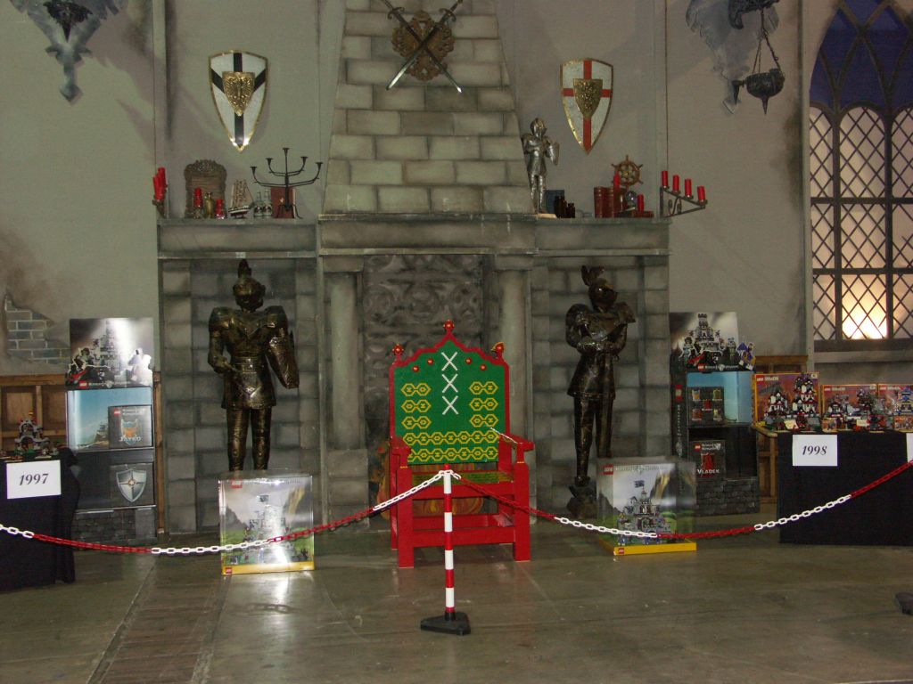 castle-set-display-3.jpg