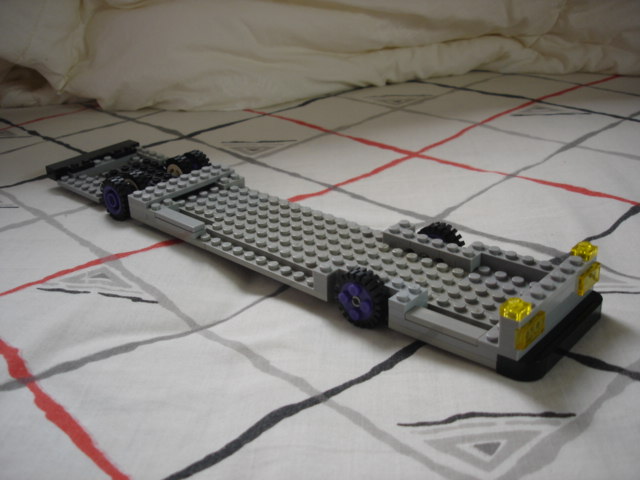 04chassis.jpg