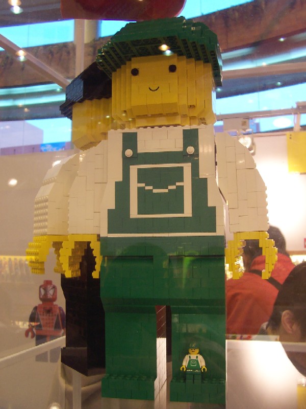 2004xmaslegoshow087.jpg