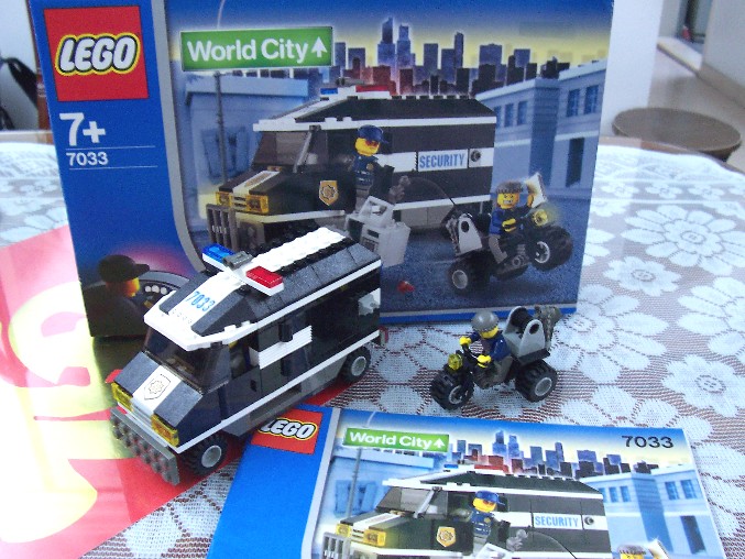 7033a.jpg