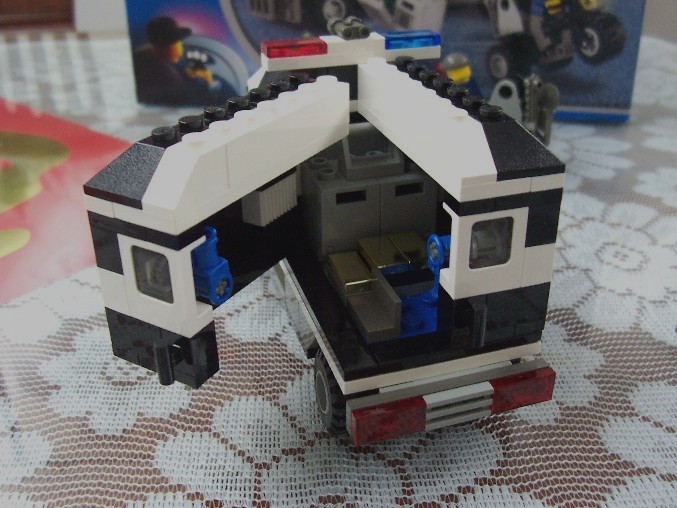 7033e.jpg