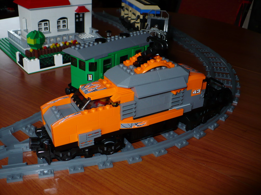 orange_sentinel_03_-_front.jpg