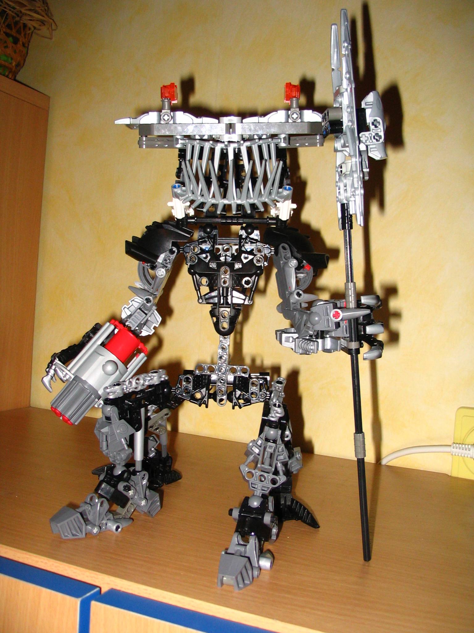 bionicle_xaron.jpg