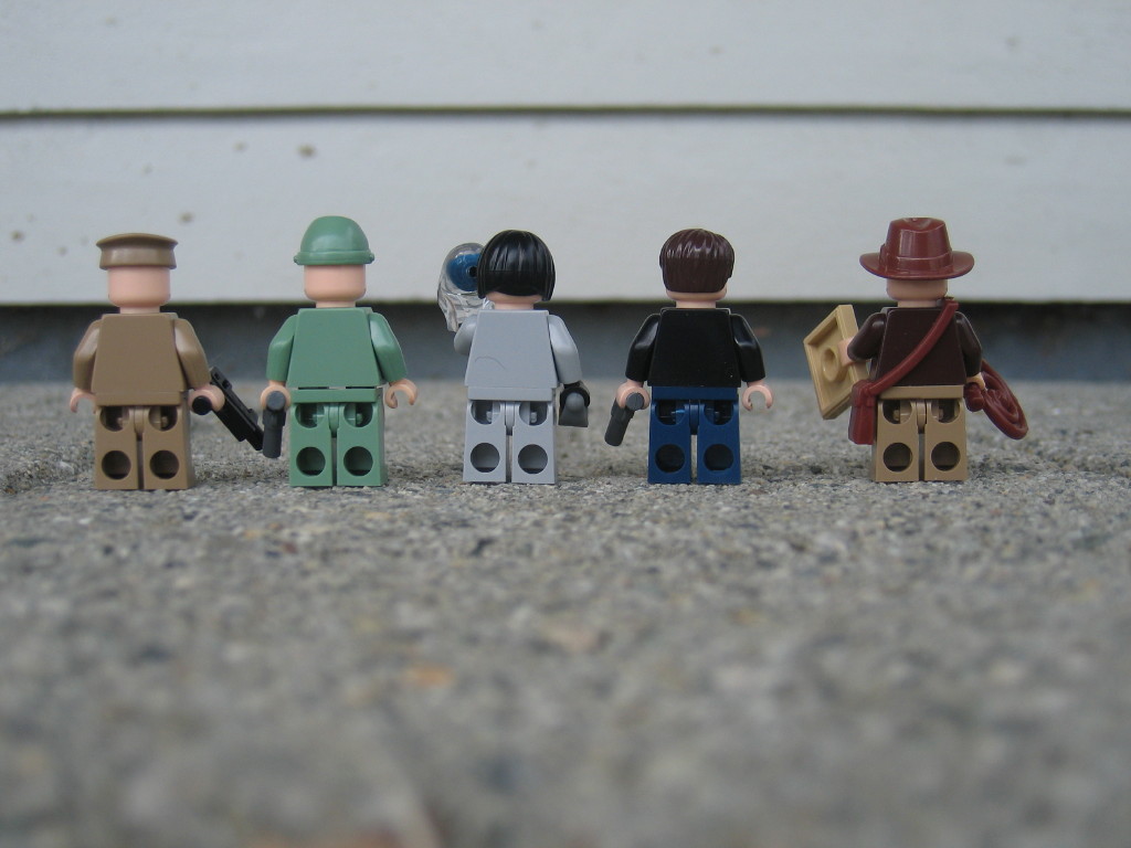 024-minifigrear.jpg