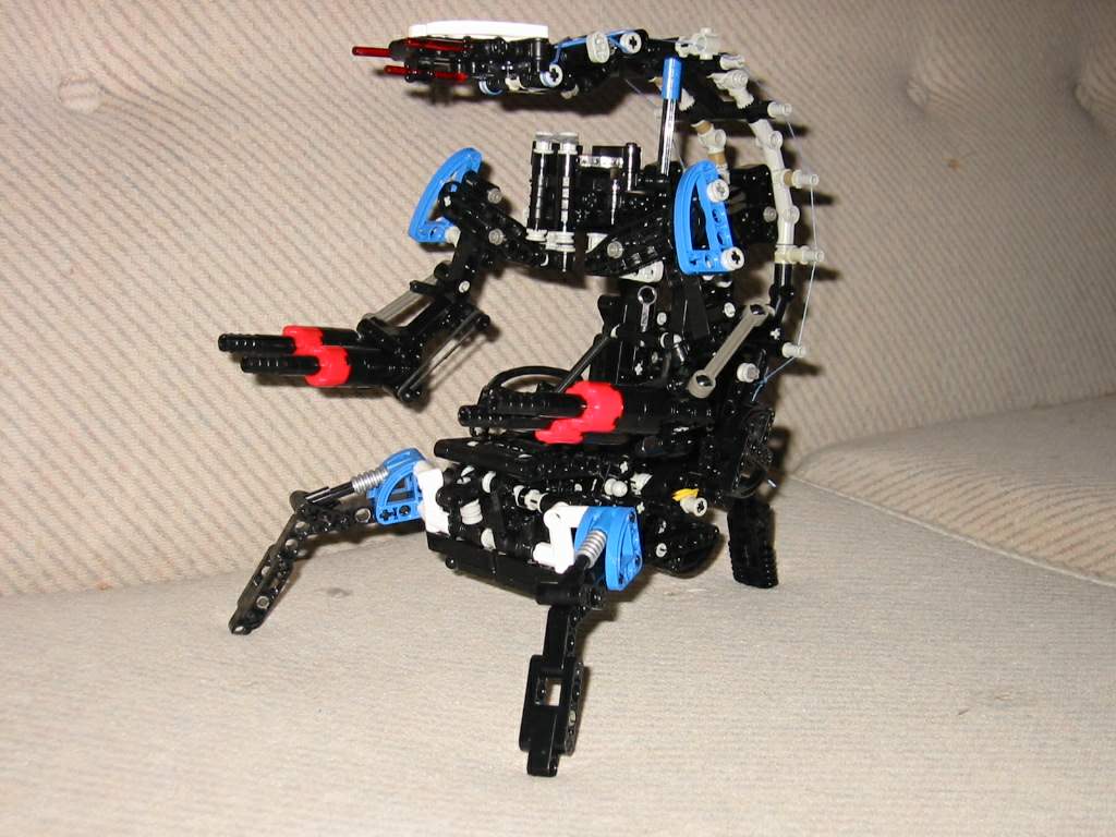 8002_photo1.jpg